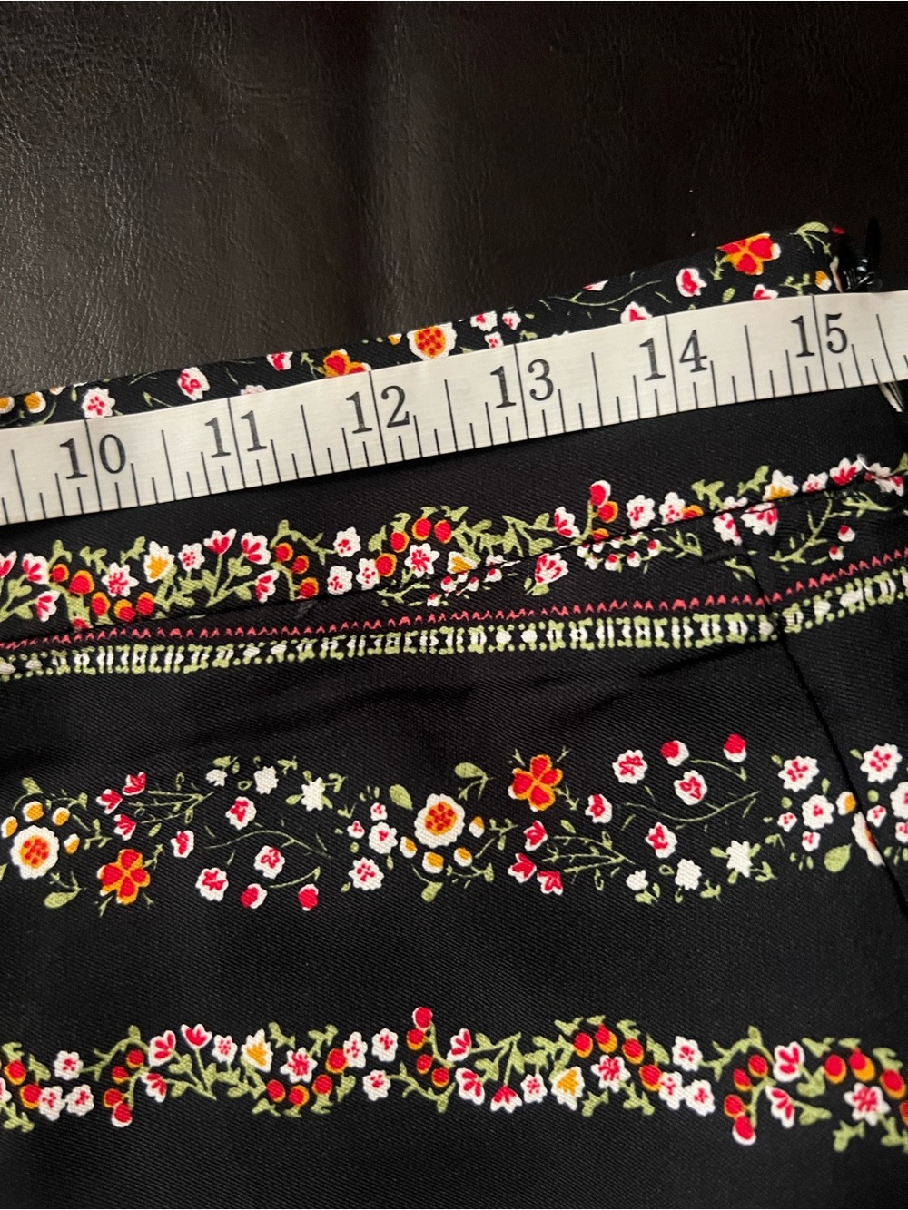 Floral Patterned Ruffle Shorts - Picture 6 of 7